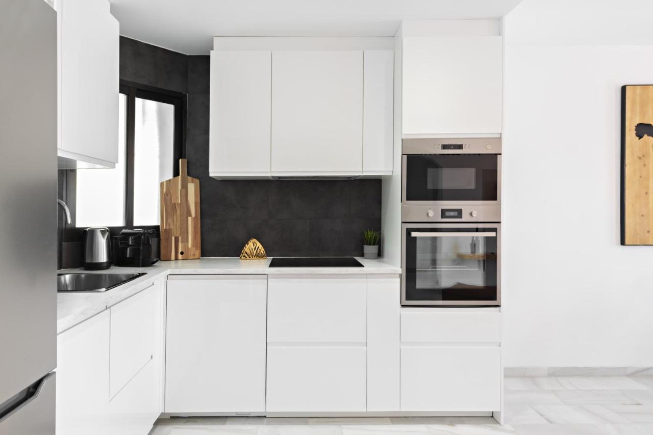 Two Bedroom Apartment In Puerto Banus With Terrace 마르베야 외부 사진