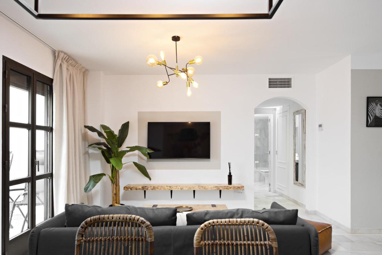 Two Bedroom Apartment In Puerto Banus With Terrace 마르베야 외부 사진