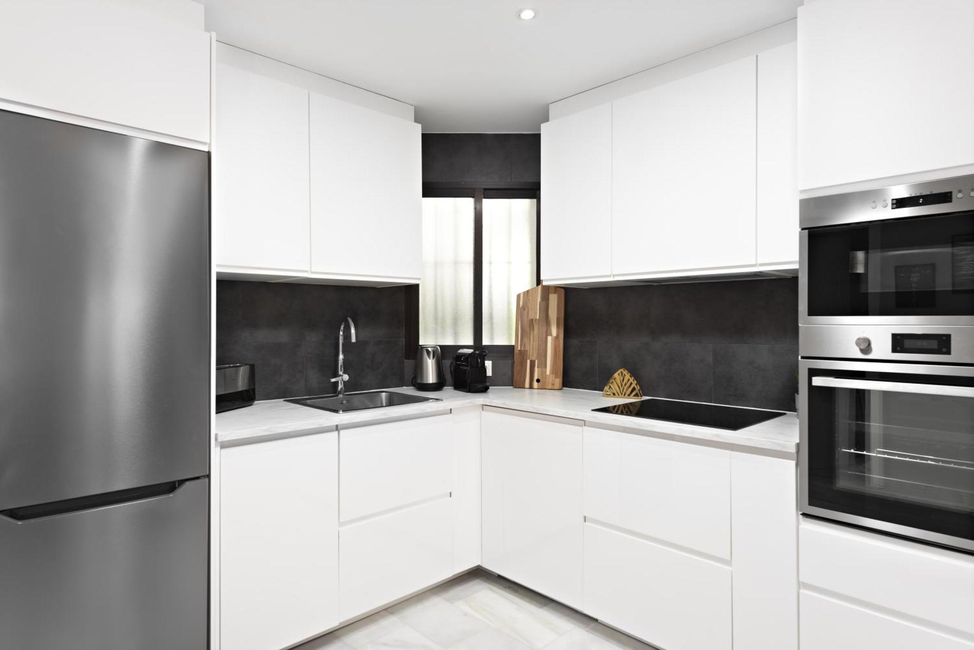 Two Bedroom Apartment In Puerto Banus With Terrace 마르베야 외부 사진