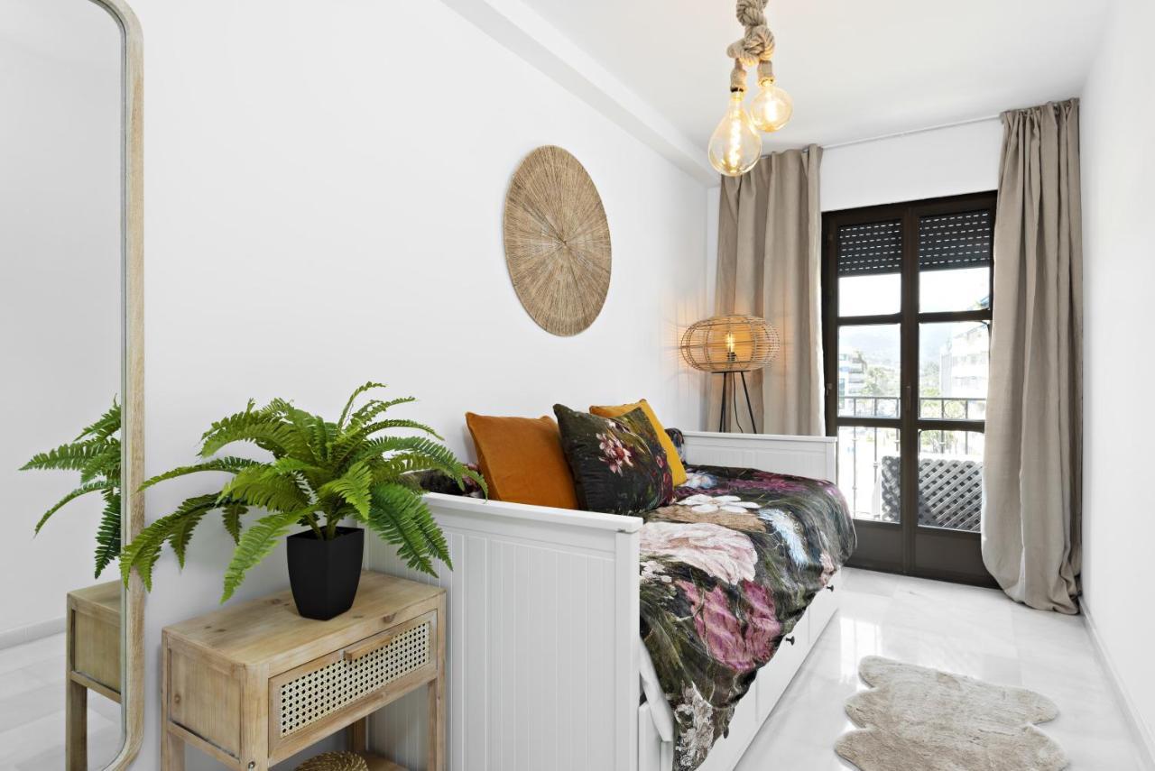 Two Bedroom Apartment In Puerto Banus With Terrace 마르베야 외부 사진