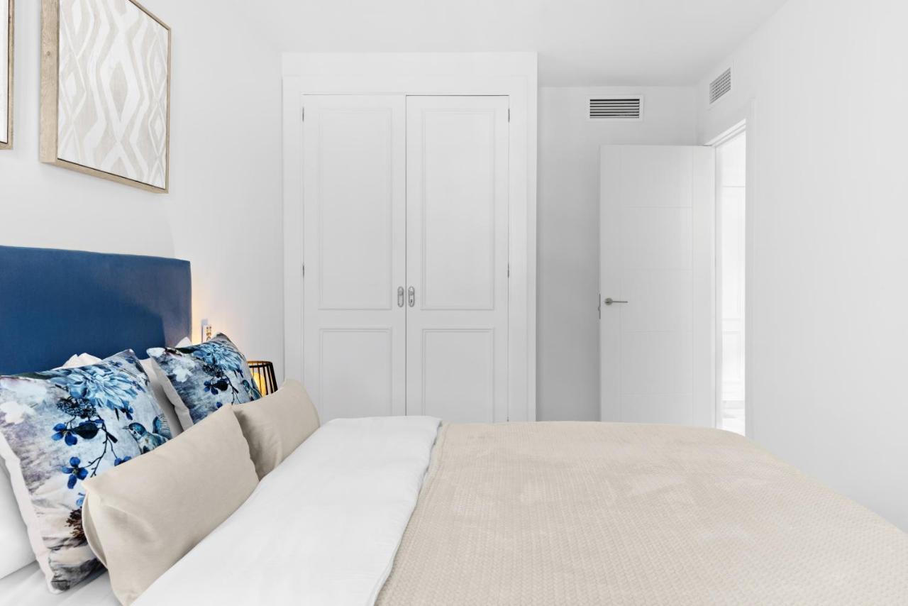 Two Bedroom Apartment In Puerto Banus With Terrace 마르베야 외부 사진